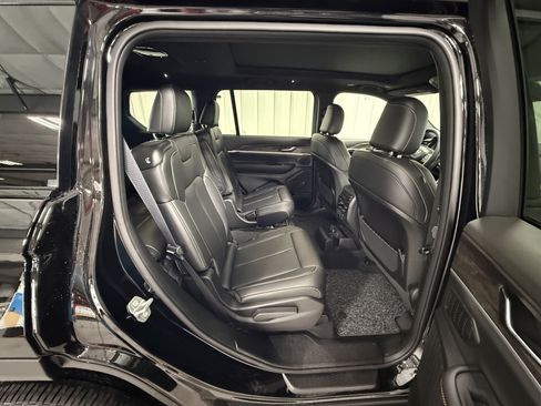 New 2026 Jeep Grand Cherokee L Limited AWD/4WD image 10