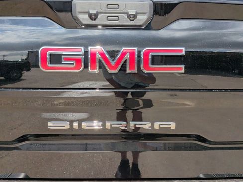 New 2026 GMC Sierra 1500 SLT image 45