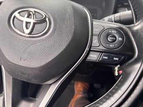 Used 2022 Toyota Corolla SE FWD image 32