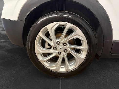 Used 2023 Chevrolet Bolt EUV LT w/ Comfort Package FWD image 57