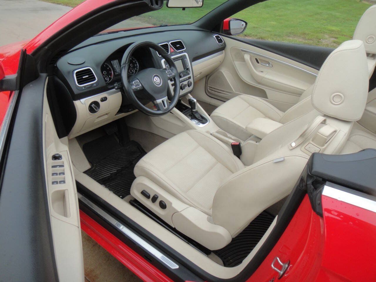 Used 2016 Volkswagen Eos Komfort FWD image 7