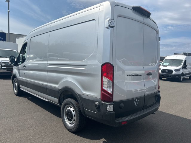 New 2026 Ford Transit 250 148 Medium Roof w/ Load Area Protection Package RWD image 5