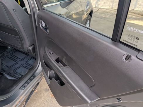 Used 2013 Chevrolet Equinox LT w/ Driver Convenience Package image 27