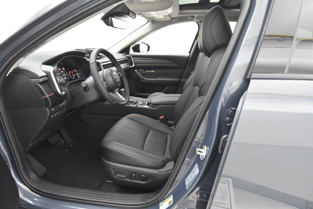 Certified 2025 MAZDA CX-50 AWD 2.5 Turbo w/ Cargo Package image 20
