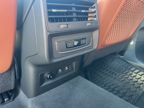 Used 2025 Audi Q7 2.0T Premium w/ Convenience Plus Package image 29