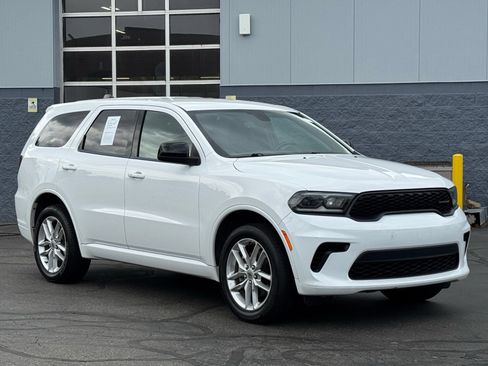 Certified 2023 Dodge Durango GT AWD/4WD image 3