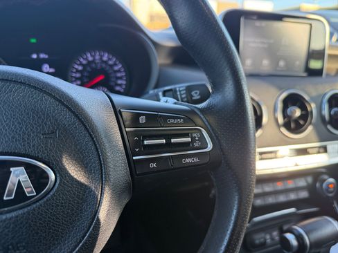 Used 2019 Kia Stinger GT image 18