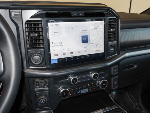 Used 2025 Ford F150 Raptor AWD/4WD image 30