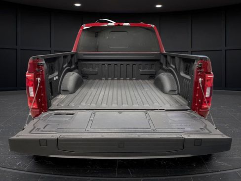 Used 2022 Ford F150 XLT w/ Equipment Group 302A High image 14