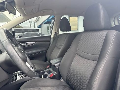 Used 2020 Nissan Rogue SV FWD image 8
