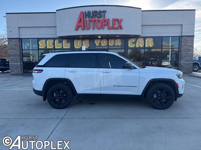 Used 2024 Jeep Grand Cherokee Limited w/ Luxury Tech Group II