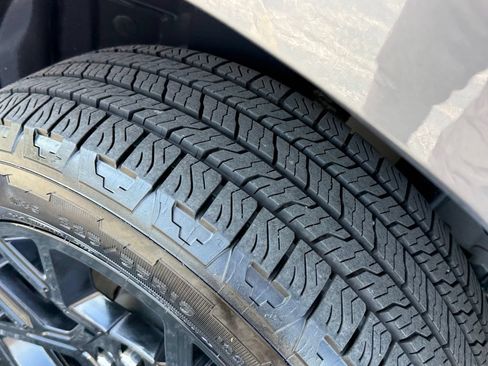 Used 2025 Ford Maverick XLT w/ Equipment Group 301A AWD/4WD image 43
