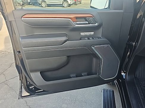 Certified 2022 GMC Sierra 1500 Denali image 10