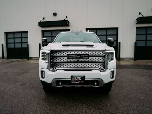 Used 2021 GMC Sierra 3500 Denali w/ Denali Ultimate Package image 2