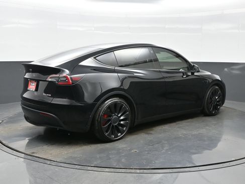Used 2022 Tesla Model Y Performance image 6