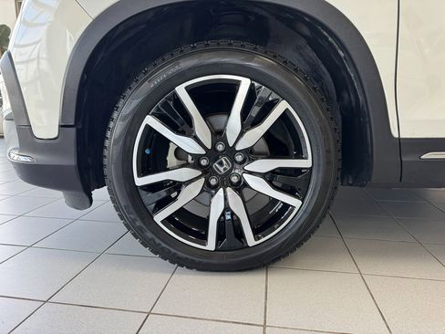 Used 2019 Honda Pilot Touring image 71