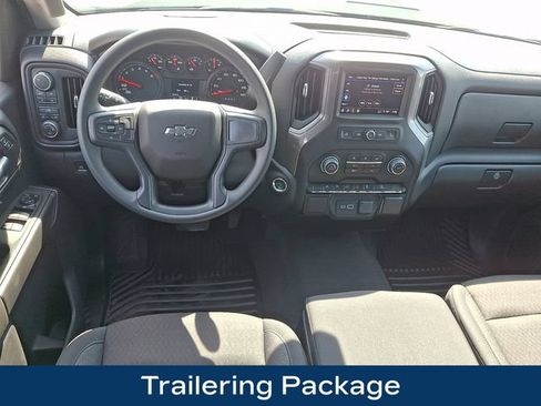 Used 2026 Chevrolet Silverado 1500 Custom Trail Boss AWD/4WD image 3