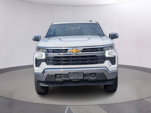 Used 2023 Chevrolet Silverado 1500 LT AWD/4WD image 9