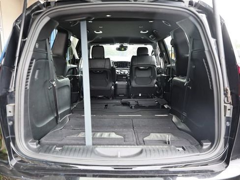 Used 2025 Chrysler Pacifica Select FWD image 26