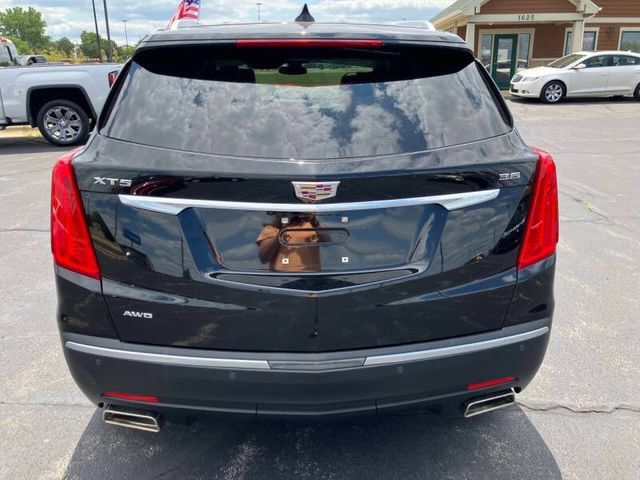 Used 2018 Cadillac XT5 Luxury w/ Driver Awareness Package AWD/4WD image 6