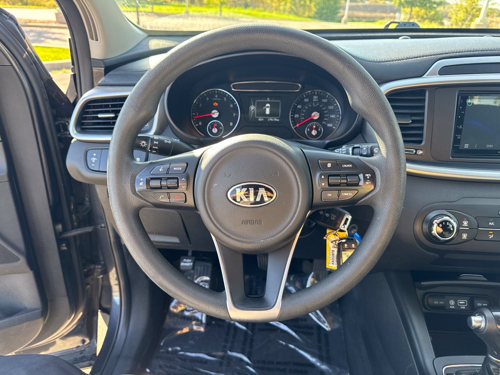 Used 2017 Kia Sorento AWD image 16