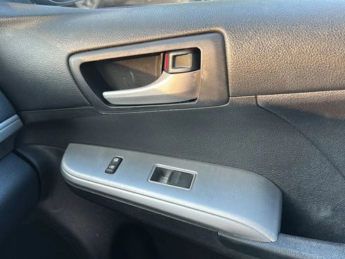 Used 2012 Toyota Camry SE image 38