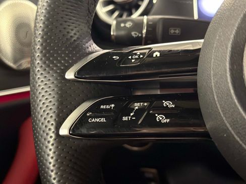 Used 2023 Mercedes-Benz E 450 Coupe image 32