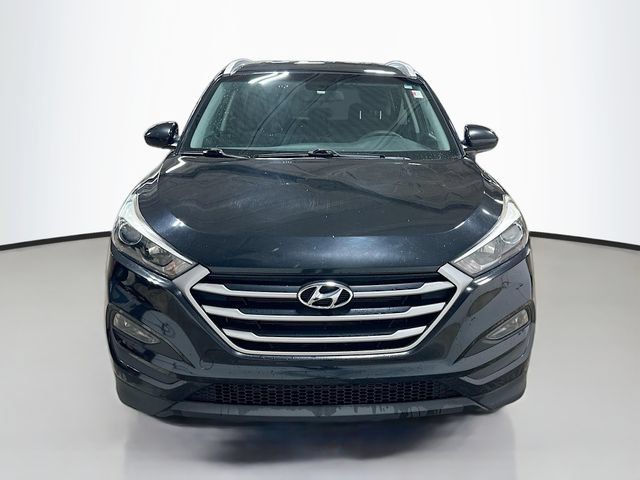 Used 2017 Hyundai Tucson SE w/ SE Popular Package 02 AWD/4WD image 2
