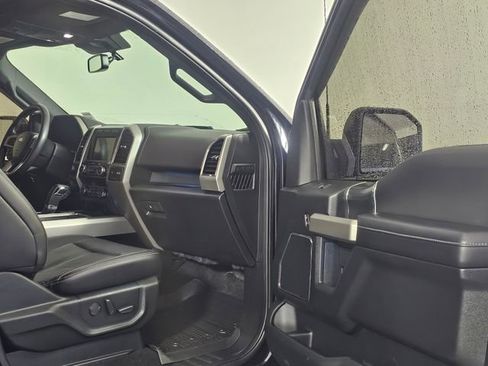 Used 2020 Ford F150 Lariat image 12