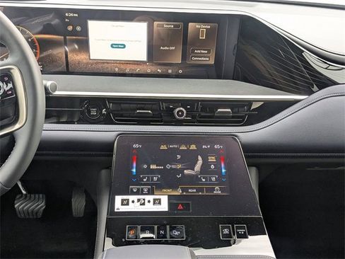 New 2026 INFINITI QX80 4WD w/ Sport Exterior Package image 19