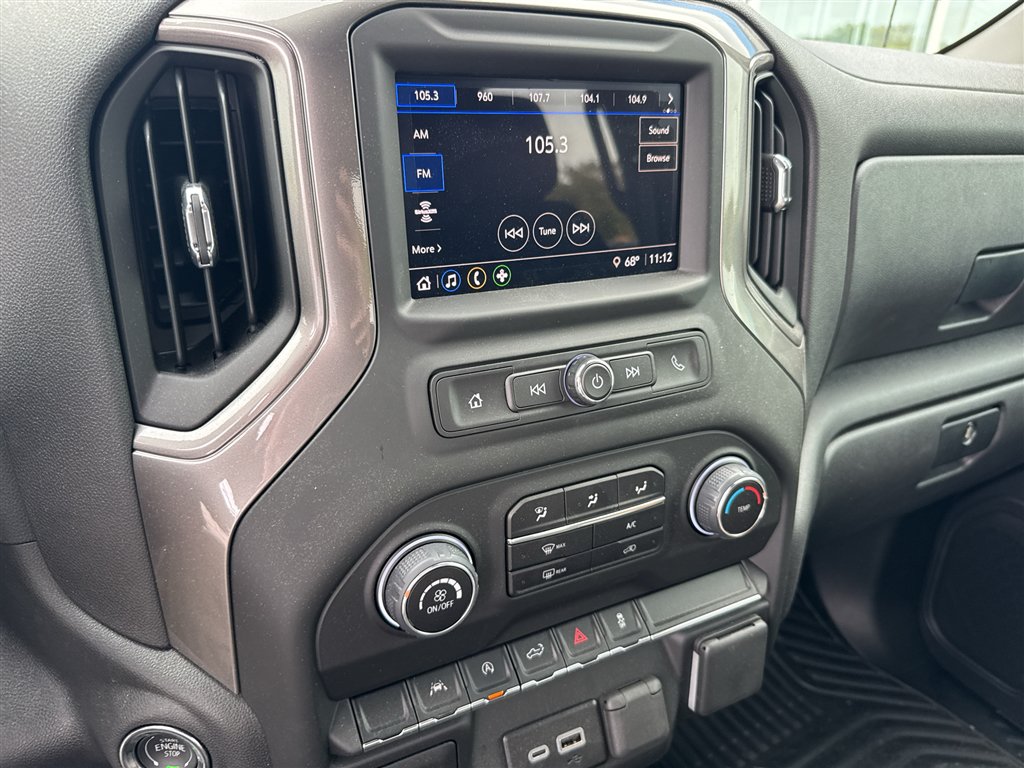 Used 2025 Chevrolet Silverado 1500 Custom w/ LPO, Dark Essentials Package AWD/4WD image 10