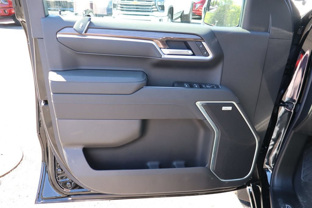 New 2026 Chevrolet Silverado 1500 RST w/ Convenience Package II AWD/4WD image 4