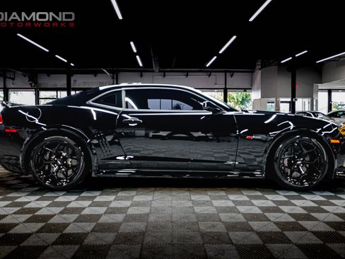 Used 2015 Chevrolet Camaro Z/28 RWD image 30