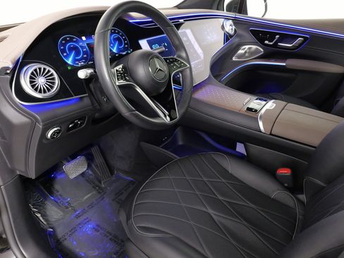 Used 2023 Mercedes-Benz EQS 580 4MATIC SUV image 28