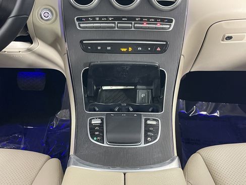 Used 2021 Mercedes-Benz GLC 300 image 18