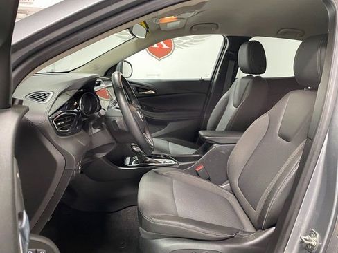 Used 2023 Buick Encore GX Preferred image 11