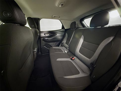 Used 2023 Chevrolet TrailBlazer LT w/ Convenience Package image 23