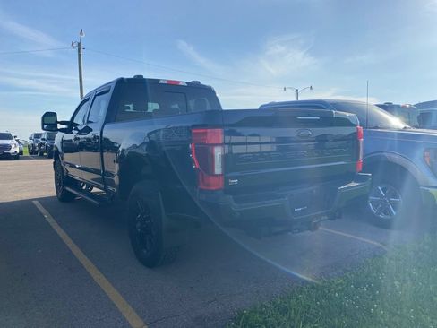 Used 2022 Ford F250 Lariat w/ Black Appearance Package AWD/4WD image 12