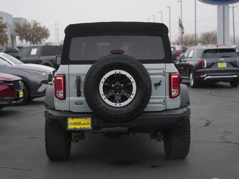 Used 2022 Ford Bronco Black Diamond w/ Sasquatch Package image 7