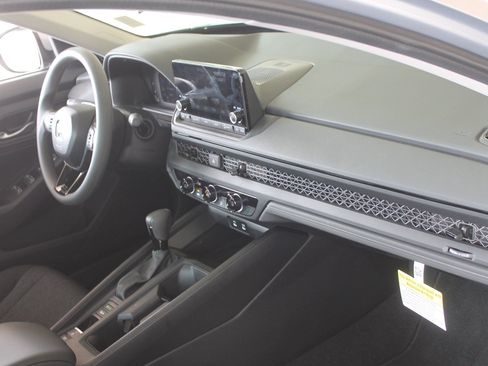 Used 2025 Honda Accord LX image 20