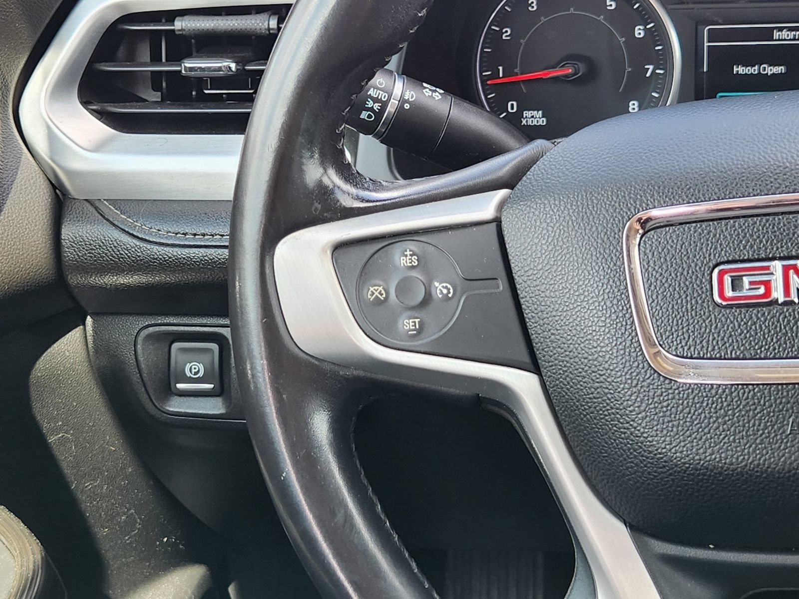 Used 2019 GMC Acadia SLT FWD image 30