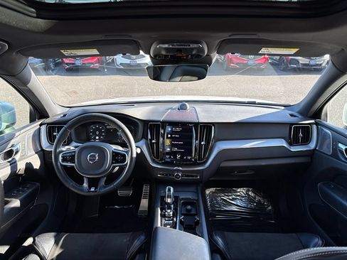 Used 2018 Volvo XC60 T8 R-Design w/ Convenience Package AWD/4WD image 25