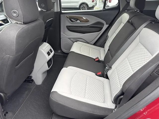 Used 2021 GMC Terrain SLE w/ Driver Convenience Package FWD image 15