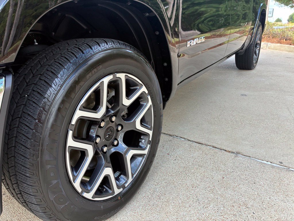 Used 2026 RAM 1500 Laramie AWD/4WD image 13