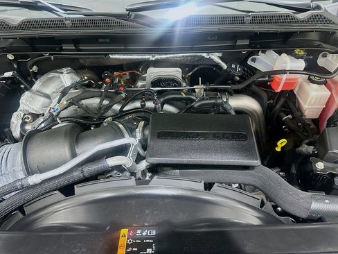Used 2025 GMC Sierra 2500 Denali Ultimate AWD/4WD image 32