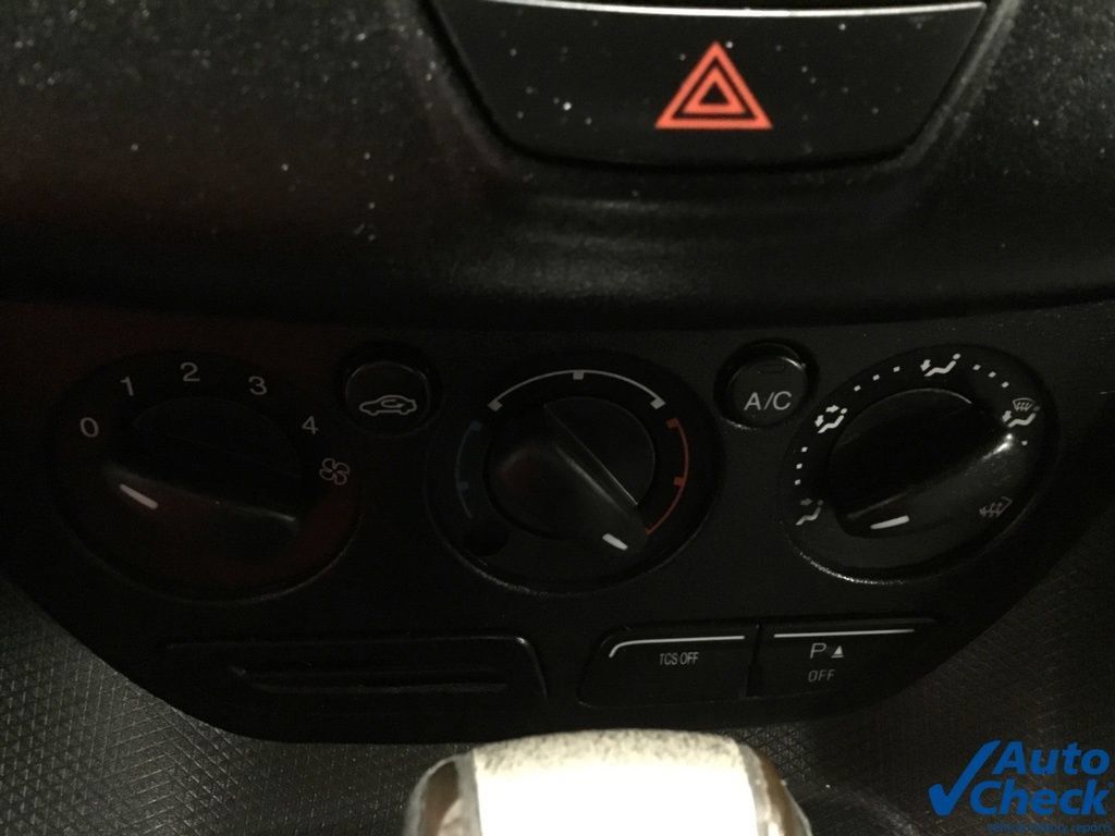 Used 2017 Ford Transit Connect XL FWD image 42