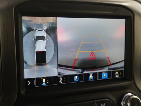 Used 2021 GMC Sierra 2500 Denali w/ Denali Ultimate Package image 32