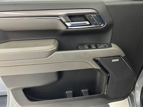 Used 2024 Chevrolet Silverado 1500 ZR2 w/ Technology Package image 12