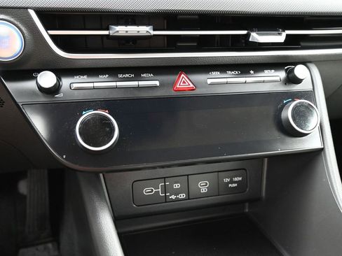 Used 2025 Hyundai Sonata SEL image 15