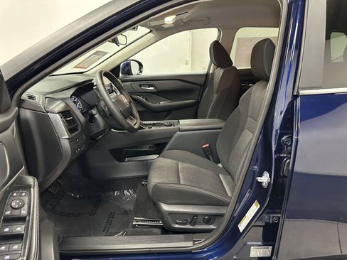 Used 2026 Nissan Rogue SV AWD/4WD image 22
